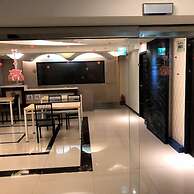 Win Inn Chiayi Hotel