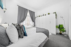 One Bedroom Apartment by Klass Living Serviced Accommodation Bellshill