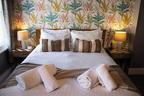 The Wheatsheaf Inn