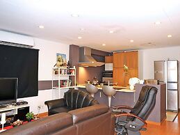 Genesis Apartments - Ebisu Building