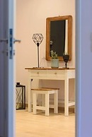 Mezza Volta by Estia