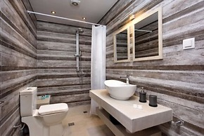 Mezza Volta by Estia