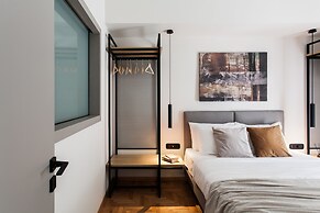 UPSTREET Modern Minimalist 3BD Apt-Hilton