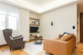 UPSTREET Modern Minimalist 3BD Apt-Hilton