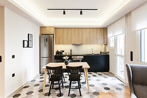 UPSTREET Modern Minimalist 3BD Apt-Hilton