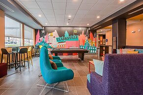 Tru by Hilton Clarksville, TN