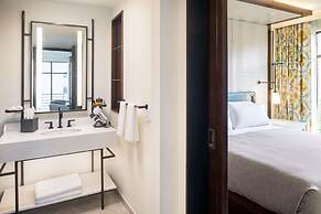 Canopy by Hilton Charlotte Southpark