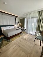 Canopy by Hilton Charlotte Southpark