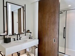 Canopy by Hilton Charlotte Southpark