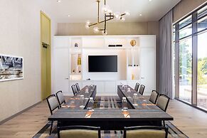 Canopy by Hilton Charlotte Southpark