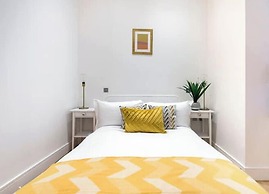 Queensway 1