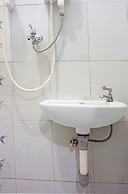 OYO 1319 Puspita Guesthouse