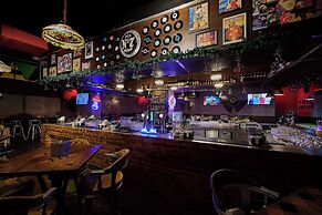 DoubleTree by Hilton Doha - Al Sadd