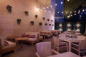 DoubleTree by Hilton Doha - Al Sadd