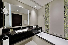 DoubleTree by Hilton Doha - Al Sadd