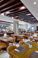 DoubleTree by Hilton Doha - Al Sadd