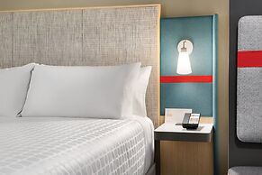 Avid Hotels Orlando International Airport by IHG