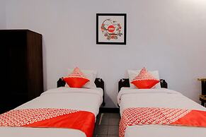 OYO LIfe 1036 Hotel Palem 1 Syariah