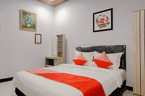 OYO LIfe 1036 Hotel Palem 1 Syariah