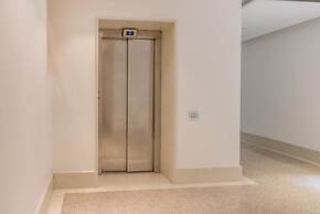 Carmini Canal View and Balcony with Lift