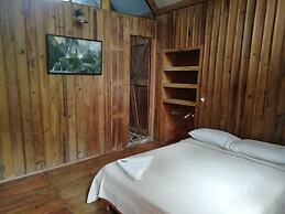 Hotel Brunka Lodge