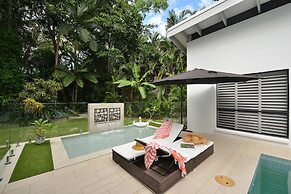 Pavilions in the Palms