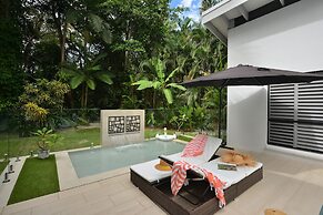 Pavilions in the Palms