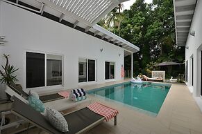 Pavilions in the Palms