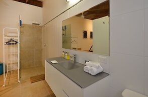 Pavilions in the Palms