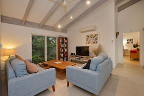 Pavilions in the Palms