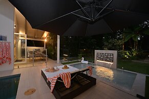 Pavilions in the Palms