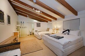 Pavilions in the Palms