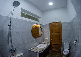 Senggigi Homes & Apartments