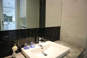 Garden Suites at Platinum