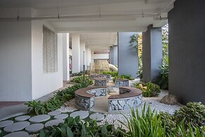 OYO Home 44045 Splendid 2br Arte Plus