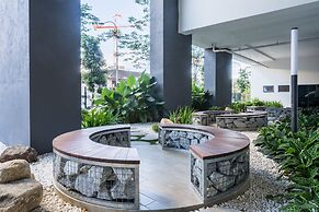 OYO Home 44045 Splendid 2br Arte Plus