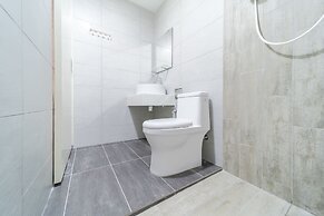 OYO Home 44045 Splendid 2br Arte Plus