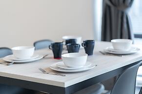 OYO Home 44045 Splendid 2br Arte Plus