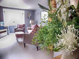 The Lansdowne Cottage