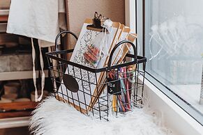Emma's Hotel - Bed & Breakfast Self Check-in Hotel