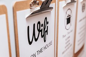 Emma's Hotel - Bed & Breakfast Self Check-in Hotel