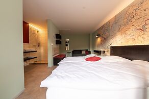 Emma's Hotel - Bed & Breakfast Self Check-in Hotel