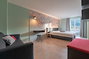 Emma's Hotel - Bed & Breakfast Self Check-in Hotel