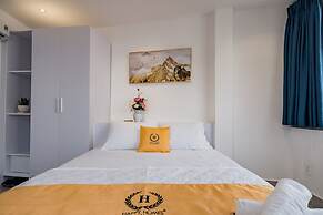 HAPPYHOMES 102 Luxury Bui Vien Apartment