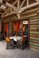 Rasslabonov Country Home