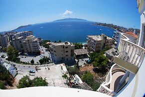 TOP Sea View Apartments