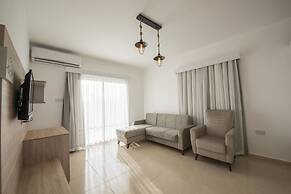 Deniz Airport Suites