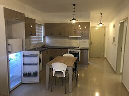 Deniz Airport Suites