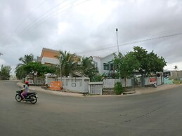 Goc Bien Homestay