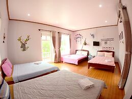 Goc Bien Homestay